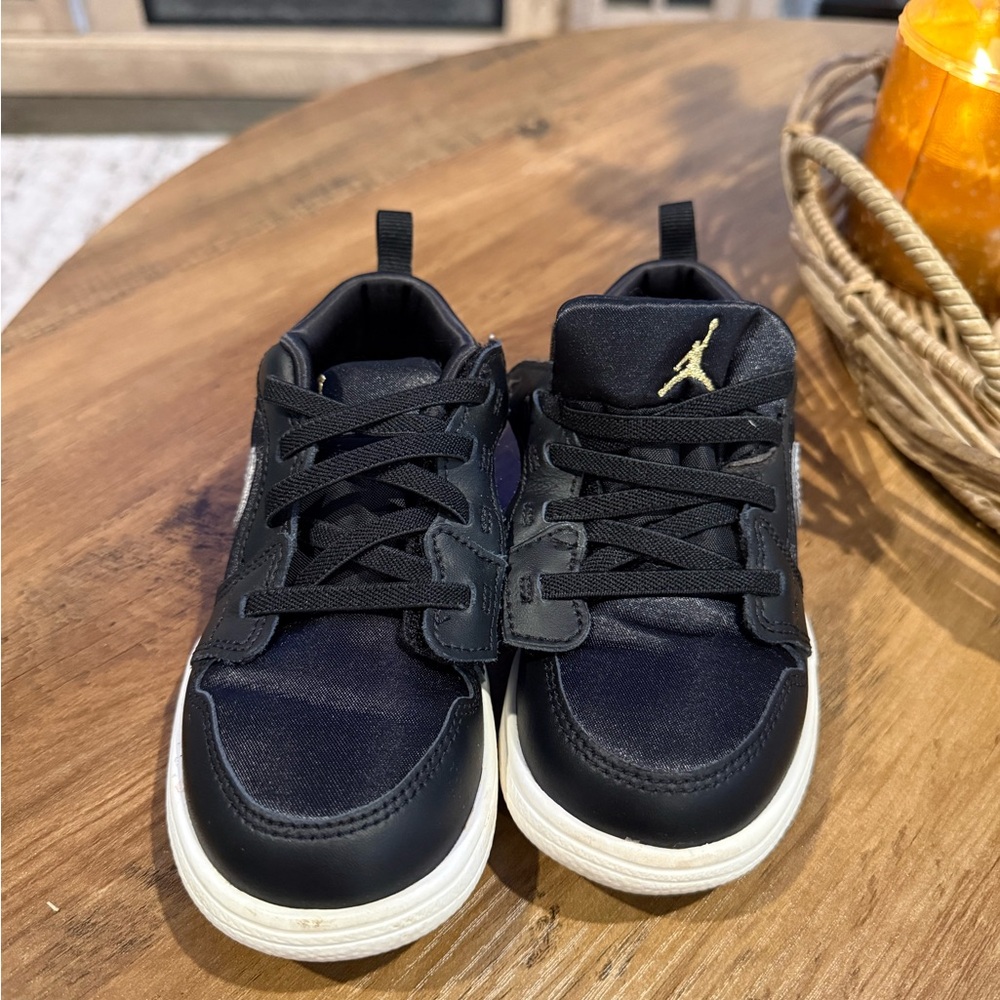 Kids Jordan Sneakers